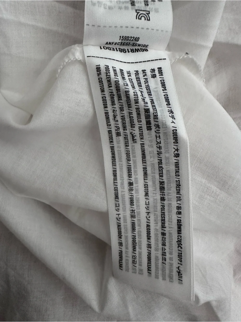 Abercrombie & Fitch lightweight white